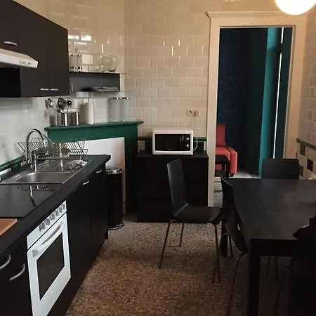 Notre Petite Maison Apartment *